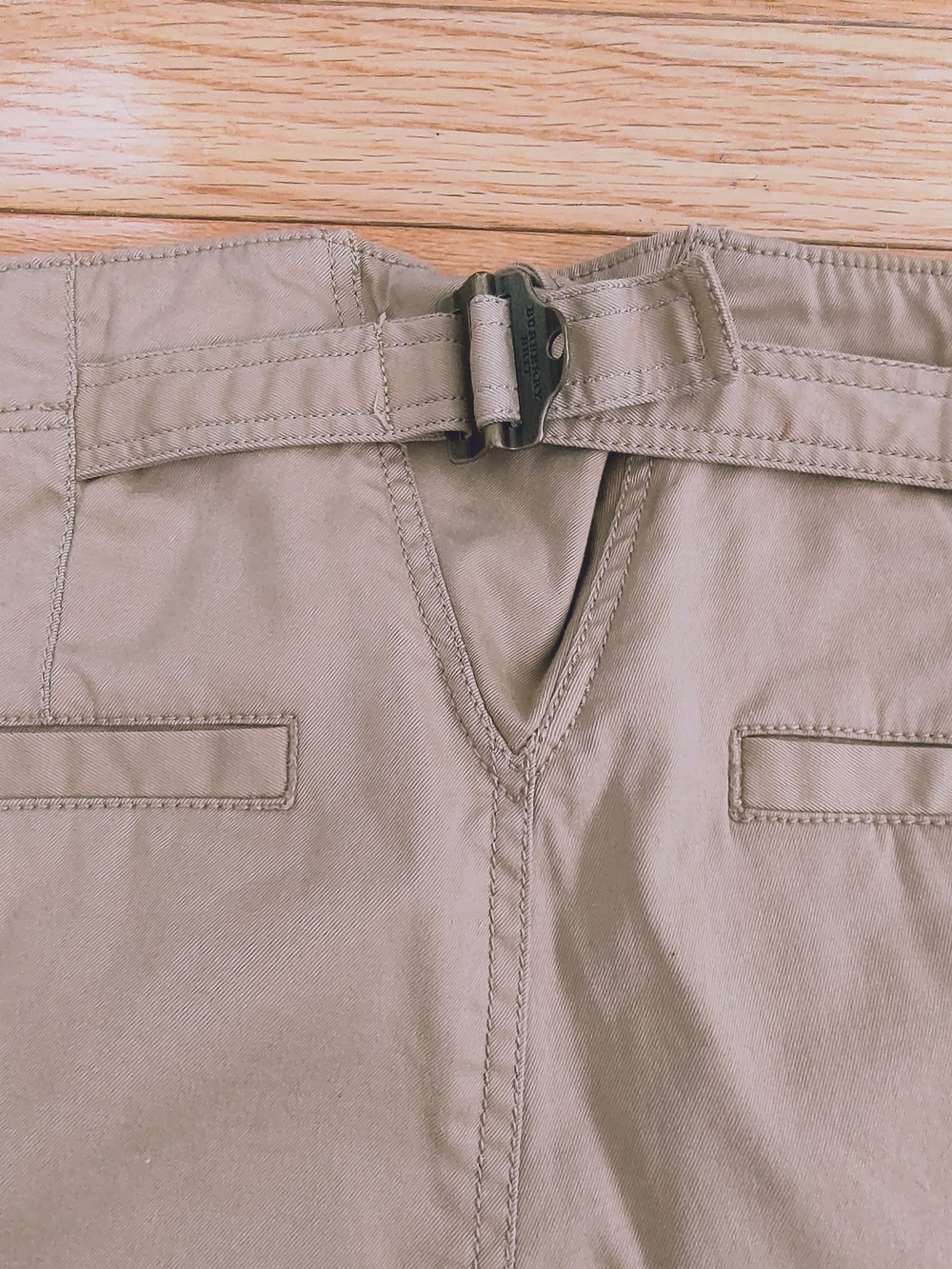 Burberry Brit pleated khaki straight leg chino pants sz 2 w/COA - Picture 5 of 7